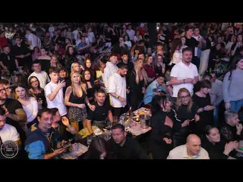 Tzanca Uraganu - Mama cum se misca gagica ta LIVE BERARIA H