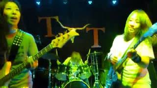 Shonen Knife - Antonio Baka Guy (Live 10/9/2016)