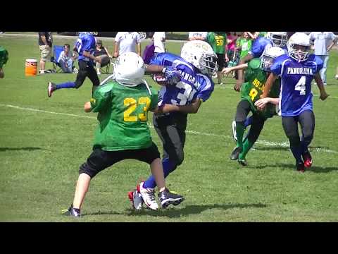 Dez Deedon runs back a nice kick return.