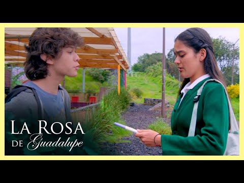 Lisa se hace la prueba de embarazo en el baño de la secundaria | Silencio equivocado 1/4 | LRDG