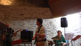 Musiktitel: „Coming Out Song"  - von Frauenband "Madelles,  Österreich
