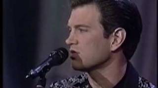 Chris Isaak sings &quot;Solitary Man&quot;