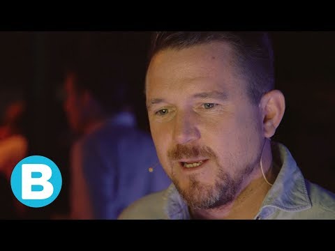 Bekende Nerd: Johnny de Mol. Wat heeft hij in zijn mancave?