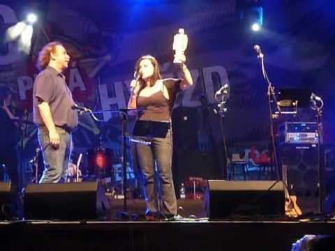 Noc plná hvězd 2012 - Nohavica - Křest a Mám jizvu na rtu.MOV