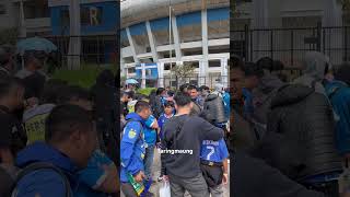 Download lagu Kondisi stadion GBLA pertandingan persib vs madura mp3 Download lagu Kondisi stadion GBLA pertandingan persib vs madura mp3