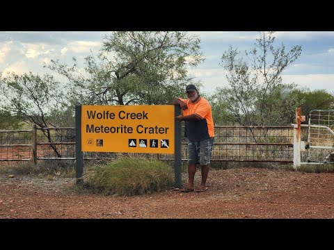 MABU BURU LIFESTYLE EP 40 - Karajarri men make a surprising discovery at the WOLFE CREEK CRATER!