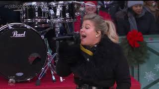 Kelly Clarkson performs Heat - Macy&#39;s Thanksgiving Day Parade