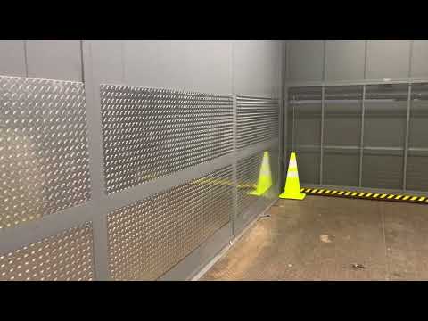 20,000 Pound MEI Dry-Powered Hydraulic Freight Elevator @ James L. Knight Center, Downtown Miami, FL