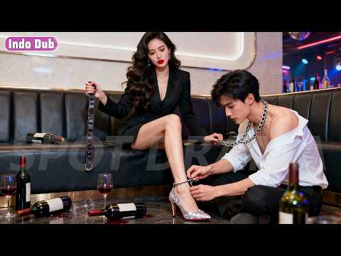 Gadis menolong model pria terluka di klub, tak disangka dia CEO tersembunyi jatuh cinta padanya!