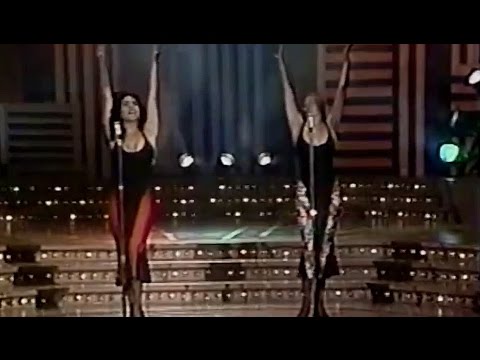 Azúcar Moreno - Ven devórame otra vez (Sábado Sensacional, Televen, 1990)