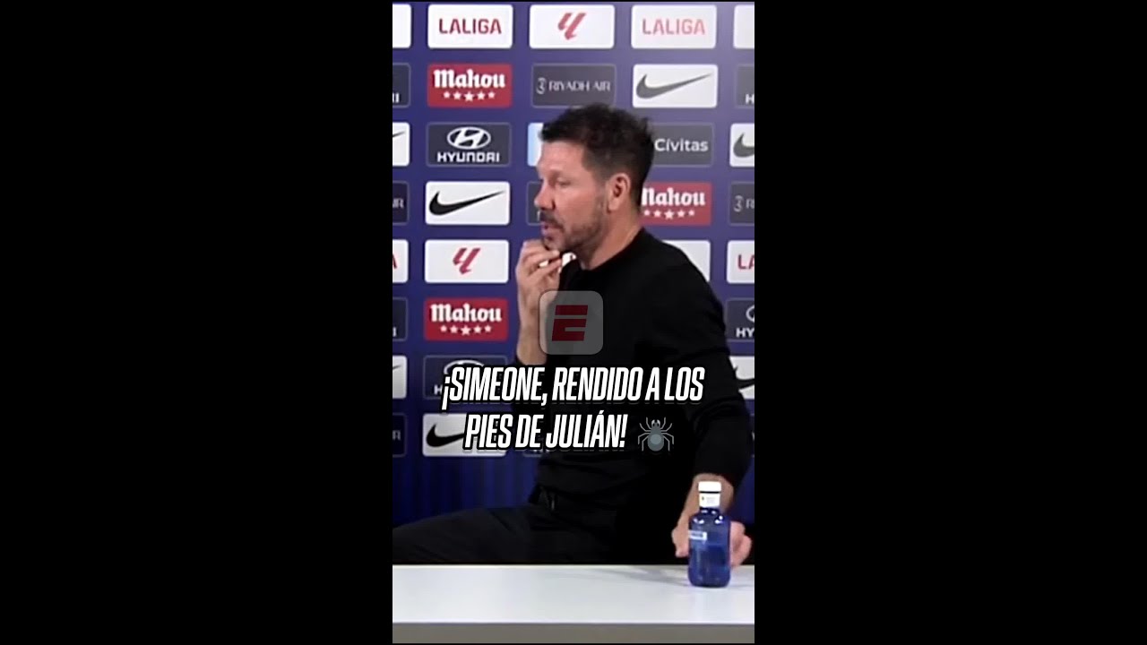¡CHOLO SIMEONE, RENDIDO ANTE LOS PIES DE JULIÁN ÁLVAREZ! | #Shorts