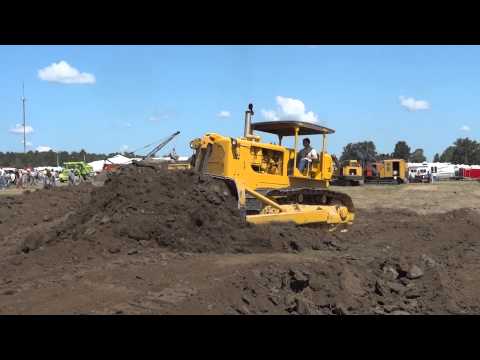 Cat D9 Dozer - 2014 HECA National Meet