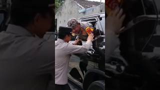 Download lagu Video Viral Kapolres Serang Bikin ngakak #videoviral #polisi #lucu mp3 Download lagu Video Viral Kapolres Serang Bikin ngakak #videoviral #polisi #lucu mp3
