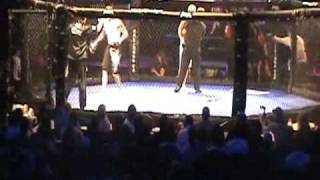 preview picture of video 'Shawn Levesque vs Todd Henry - July 24th 2010 @ Casino in Moncton, NB'