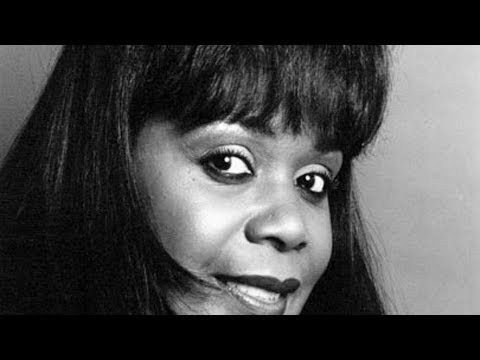 LOVE ITCH - Rochelle Flemming