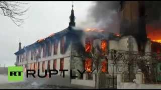 preview picture of video 'Russia: Kizlyar's central mosque inferno, no injuries reported'