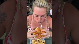 Download lagu The JUICY LUCY BURGER from Street To Table in Merrick, NY on Long Island! YES PLEASE. #DEVOURPOWER mp3