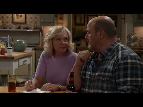 Game Night | Georgie and Mandy's First Marriage S1 Ep4