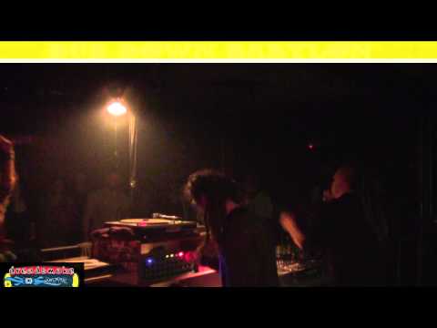 DUB FI YOUTH ft raggasmurf - ready fi ready to dub combination 2 pt8 @ the steeple 27 okt 2012