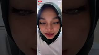 Download lagu elissa (tiktok) payung,manja 😋 #tiktok #jilbab #artistiktokviral #viral mp3