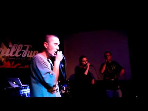 Majk Alko feat. Ola Mielnik - Krok Po Kroku