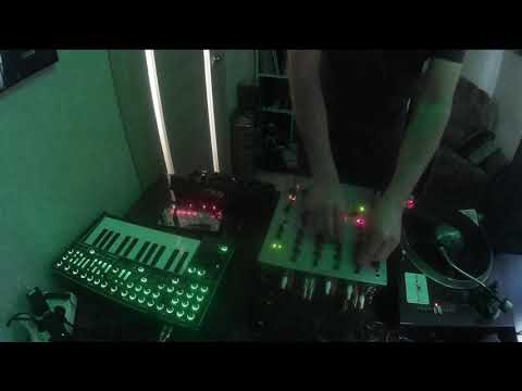 05.06.22 Ambient, Experimental (Vinyl, Moog DFAM, Roland System-1, Korg Volca Bass)