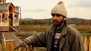 Followers. Obsessed by the Sun [film extract] / Sekotāji