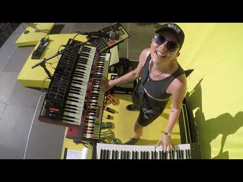 AMANDA WIUM LIVE KEYS POV - DREW SYCAMORE - ELECTRIC MOTION