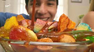 Tajin El salsero bailando con la familia