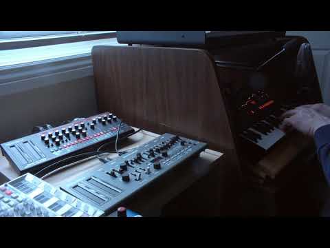 Roland VP 03 vocoder jam with Volca Sample and SH 01A