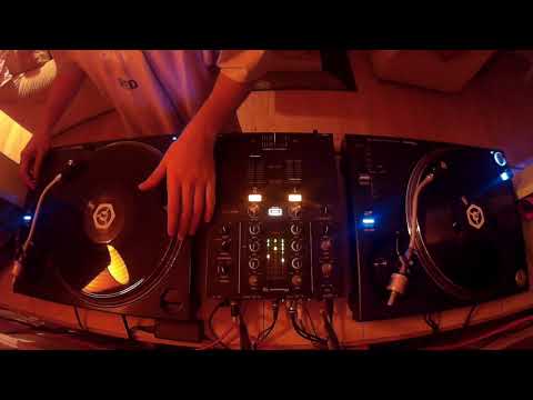 Tomas Carballo - Minimal House Vinyl (DVS) Quarantine Mix #2732020