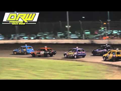 Junior Sedans - Preliminary A-Main - CQ Title - Rockhampton Speedway - 26.03.16