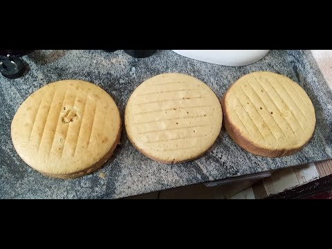 Extra fluffy Nigerian Coconut/Vanilla cake