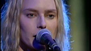 Aimee Mann - 4th Of July / I Should&#39;ve Known (live) - Later With Jools Holland - 18/06/1993