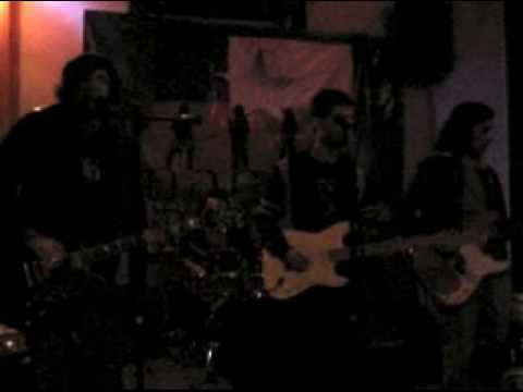 Los altiBajos - La ilusion (vivo en rubik bar)