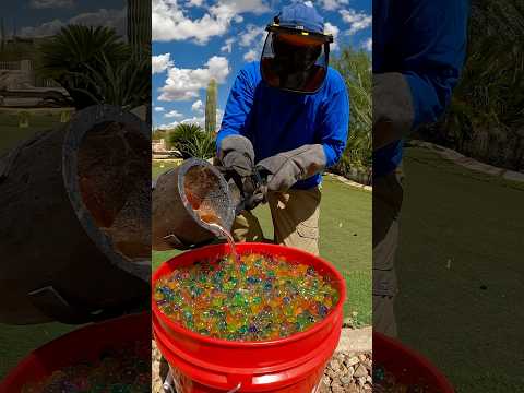 Pouring molten Nordic Gold into water beads to make art #art #experiment