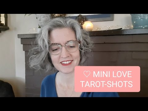 Cute lil love ❤  readings! All signs and time stamped!