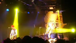 THE TOY DOLLS   Shes a Worky Ticket   7 10 2019 Nürnberg Hirsch