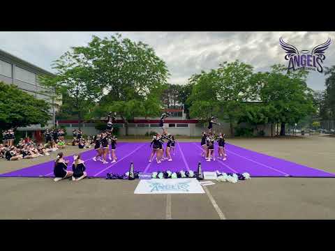 Angels Cheerleaders - Sunshine au Show Angels 2024 a Renens