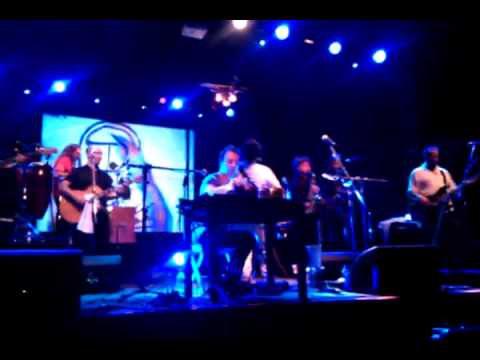 Liniers + Kevin Johansen + The Nada - Knockin' on heaven's doors (Asunción, Paraguay)