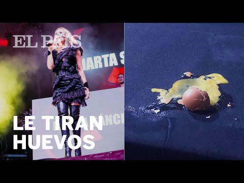 MARTA SANCHEZ suspende un CONCIERTO porque LE TIRAN HUEVOS