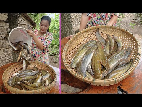 Yummy catfish wrap in lotus leaves cooking - Cooking with Sreypov