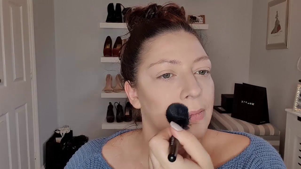 Watch video Zamira Setting Brush Now Zamira Setting Brush