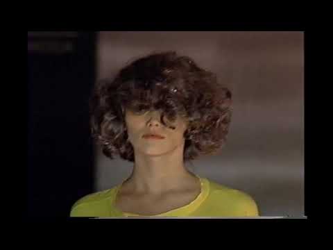 DESFILE ALEXANDRE HERCHCOVITCH PRIMAVERA VERAO 2001 / 2002 SPRING SUMMER 2002