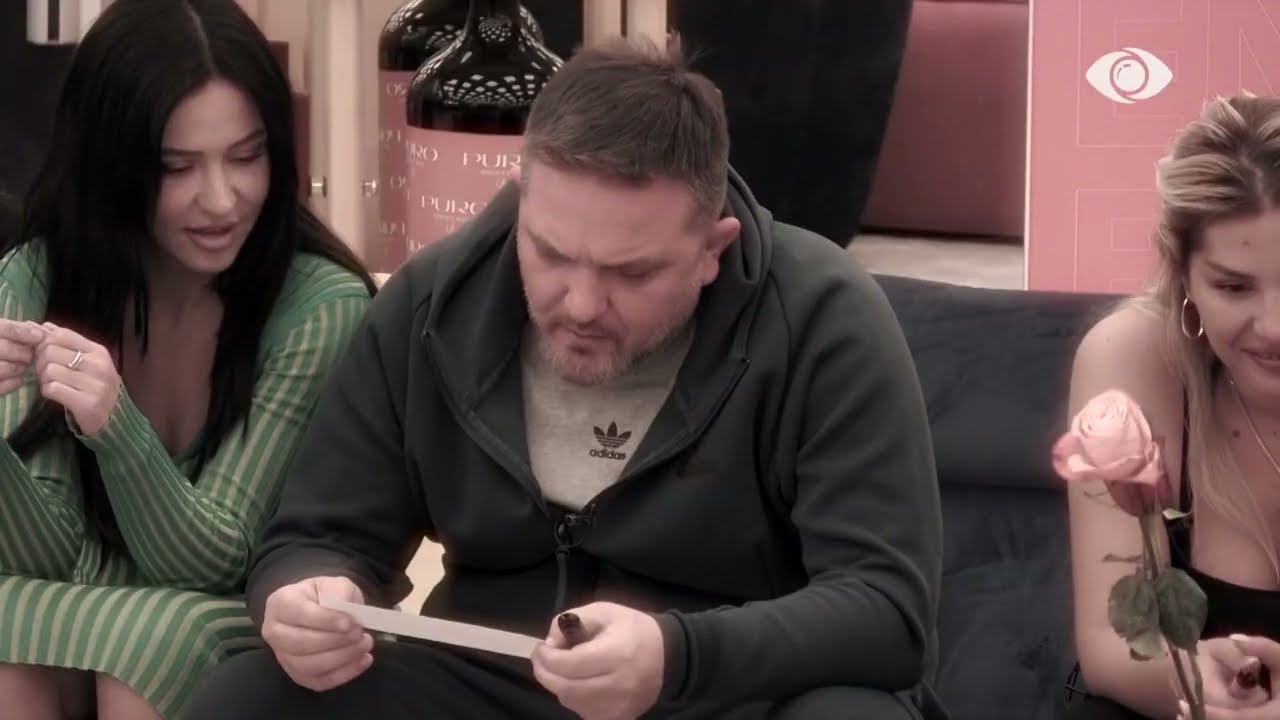 Pyetjet sekrete ‘ndezin’ debate në shtëpi, Romeo konfliktohet ashpër me Julianin