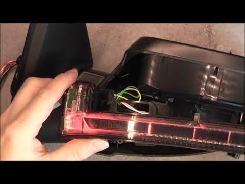 Peugeot 308 side mirror teardown