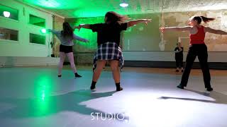 When You're Good To Mama by Queen Latifah &amp; Taye Diggs | Musical Theatre with Ashley Tisdale