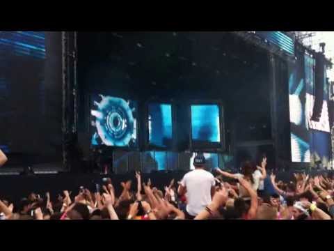 Avicii - I Could Be The One (HD) Live - Electric Daisy Carnival London