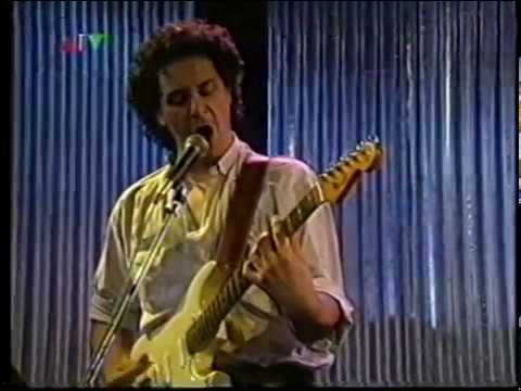 Videoclip de Sábado (En Vivo) — Divididos