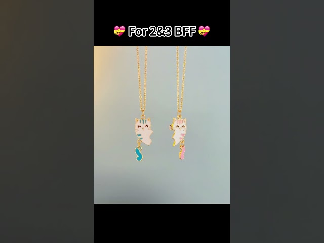 Vídeo relacionado con EHDWXVZM 1 Par De Collares De La Amistad, 1 Bolsa De Almacenamiento, Collar A Juego, Collar De Cumpleaños Para Niñas, Collar Con Colgante De Amor, Collar Con Colgante De Dinosaurio